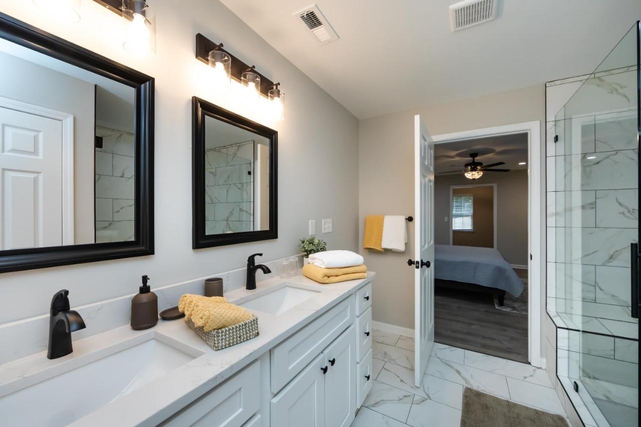 Brandnew Spacious 4 Bedroom House Minutes To Uptown Charlotte Luaran gambar