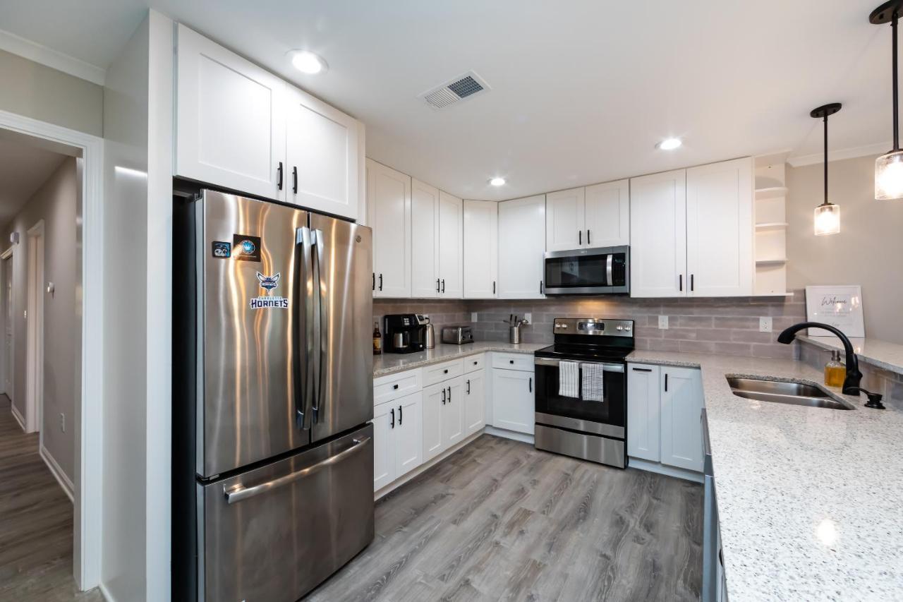 Brandnew Spacious 4 Bedroom House Minutes To Uptown Charlotte Luaran gambar