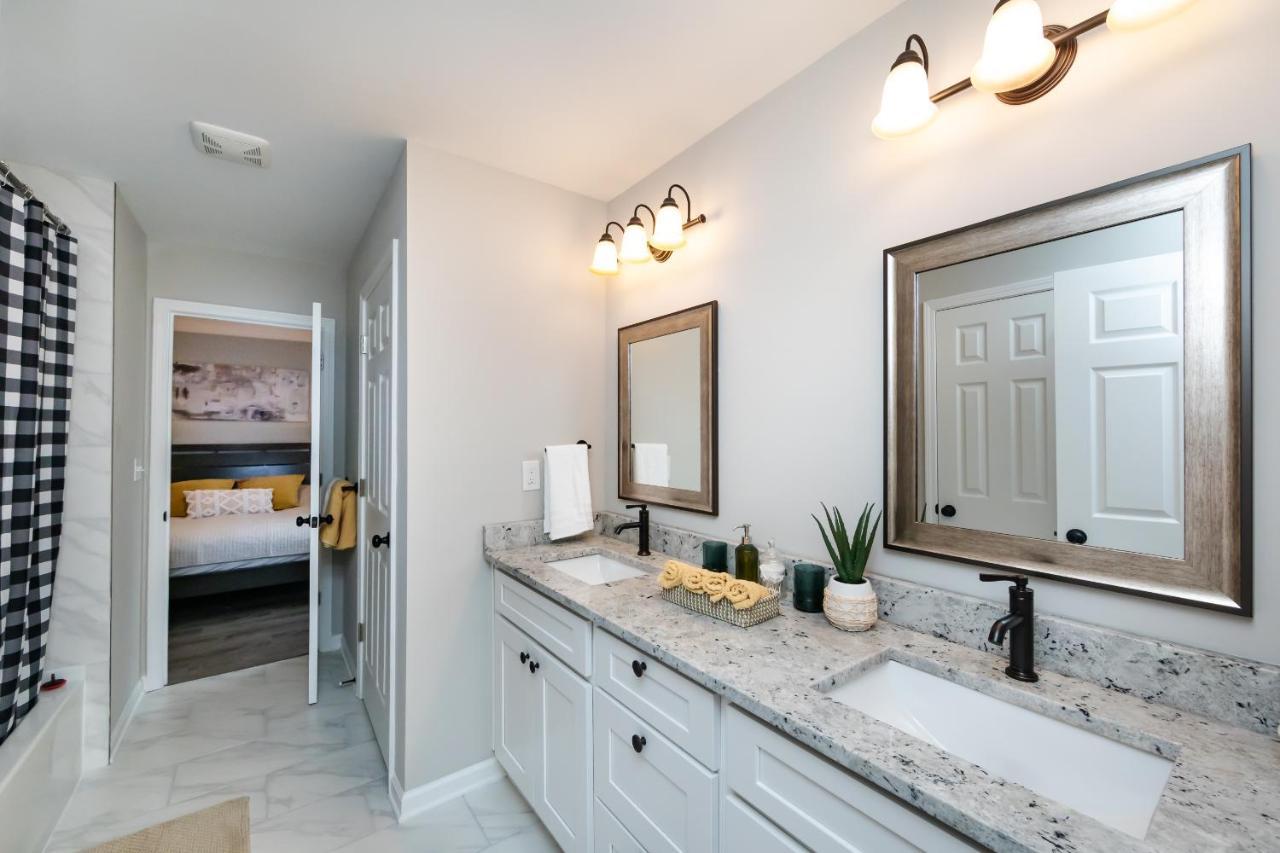 Brandnew Spacious 4 Bedroom House Minutes To Uptown Charlotte Luaran gambar