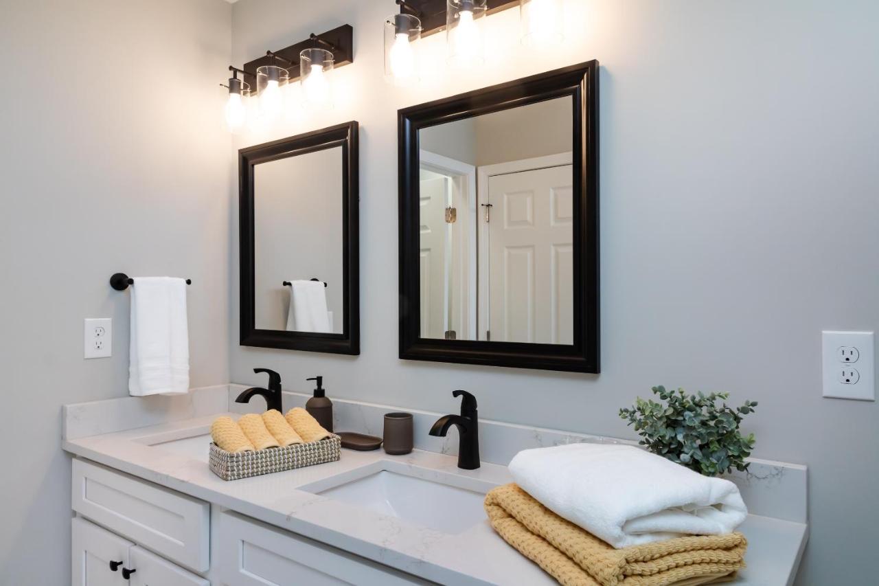 Brandnew Spacious 4 Bedroom House Minutes To Uptown Charlotte Luaran gambar
