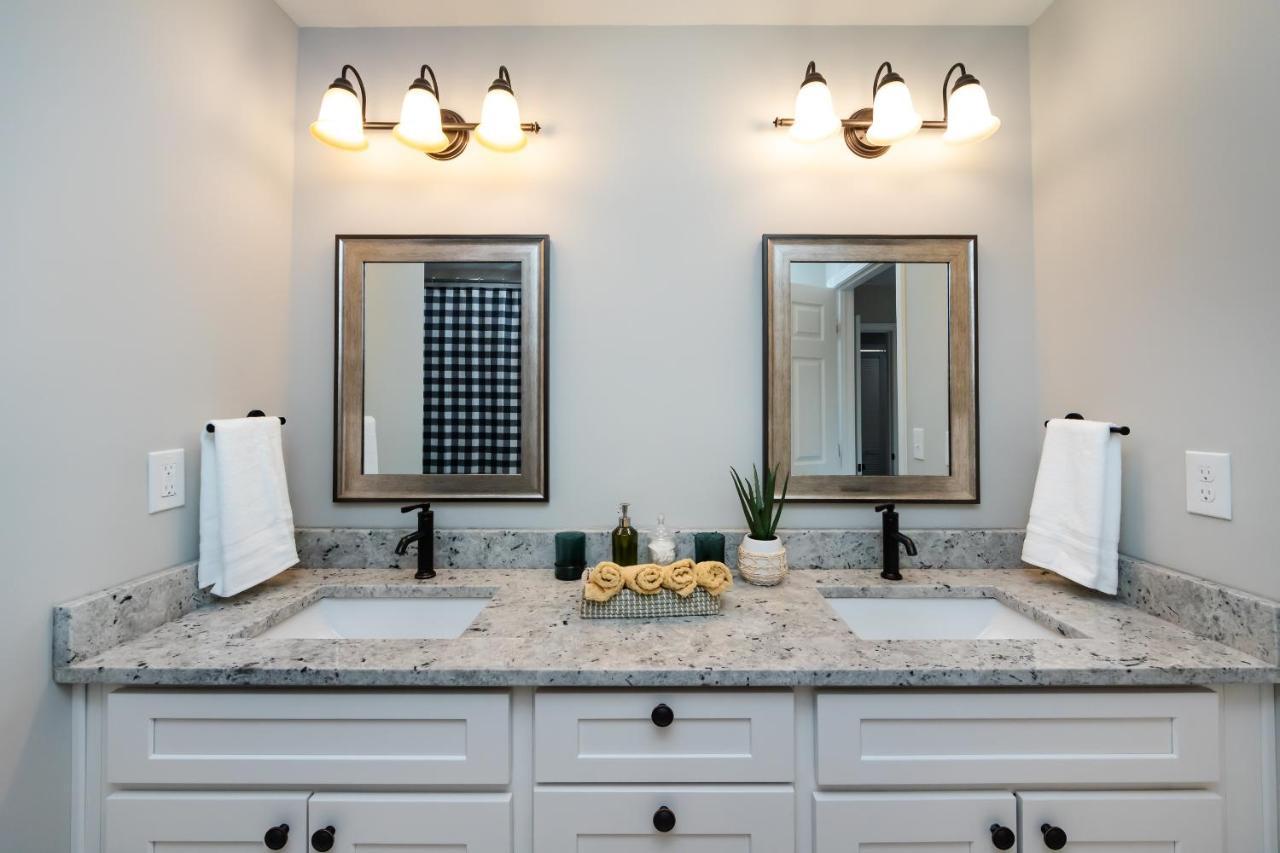 Brandnew Spacious 4 Bedroom House Minutes To Uptown Charlotte Luaran gambar